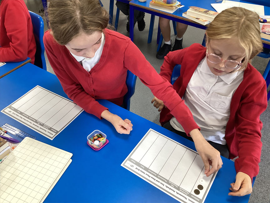 North Leigh C of E Primary School