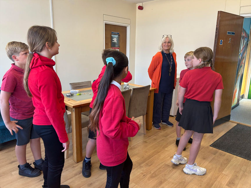 North Leigh C of E Primary School