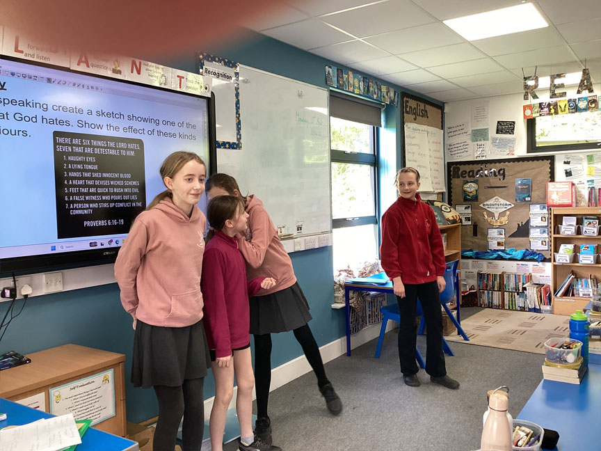 North Leigh C of E Primary School