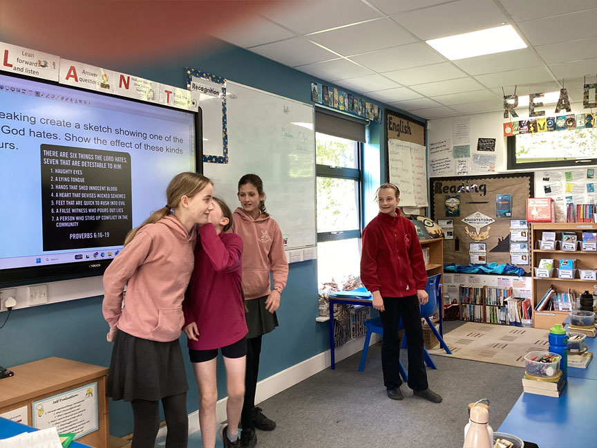 North Leigh C of E Primary School