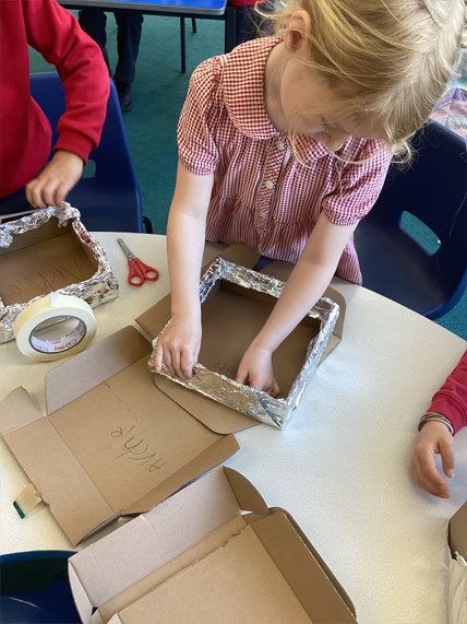 North Leigh C of E Primary School