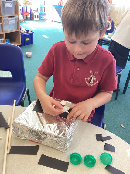 North Leigh C of E Primary School