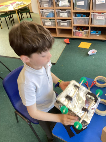 North Leigh C of E Primary School