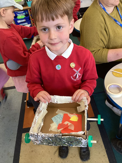 North Leigh C of E Primary School