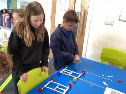 North Leigh C of E Primary School