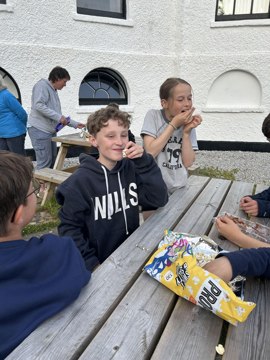 North Leigh C of E Primary School