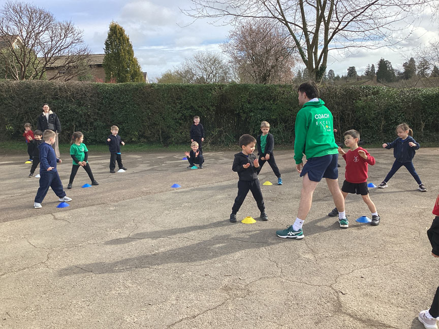 North Leigh C of E Primary School