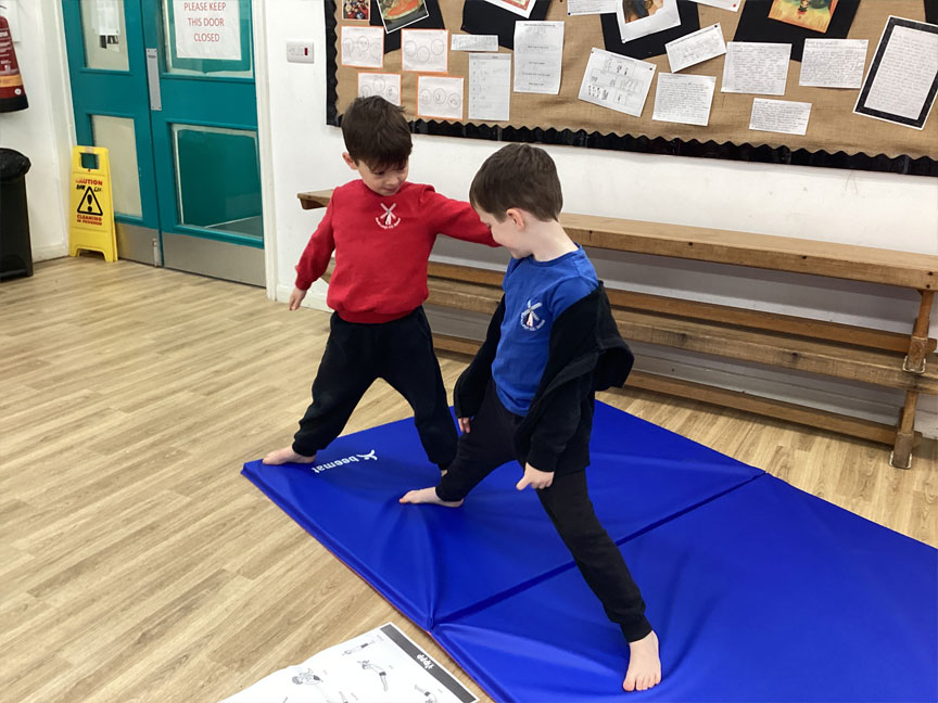 North Leigh C of E Primary School