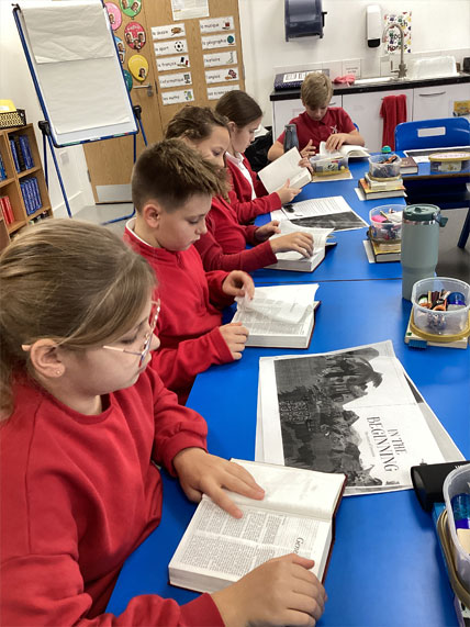 North Leigh C of E Primary School