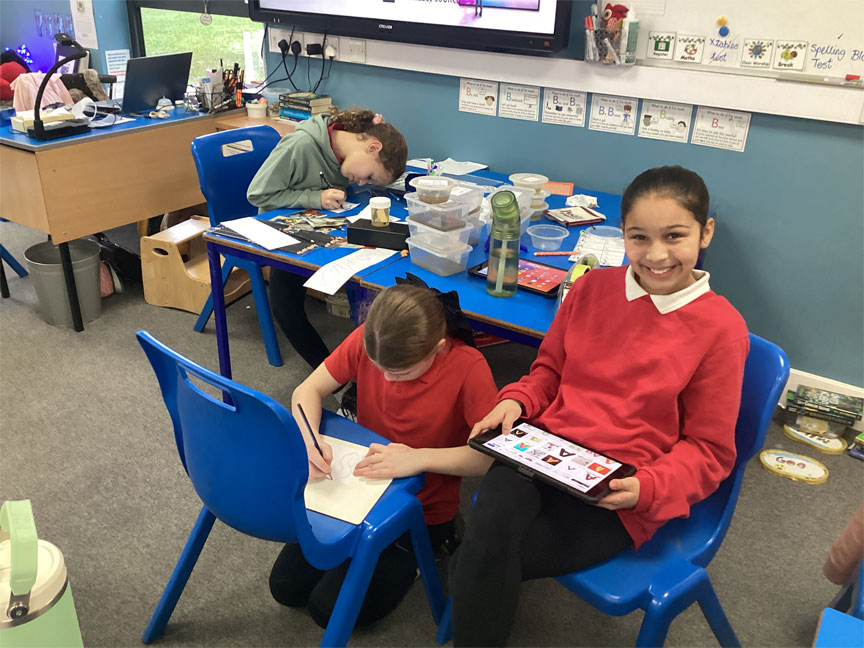 North Leigh C of E Primary School