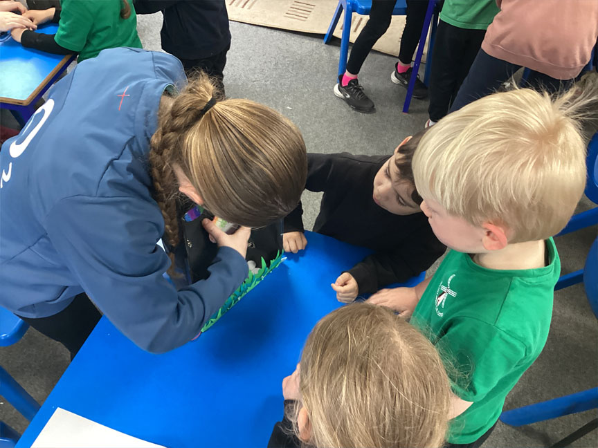 North Leigh C of E Primary School