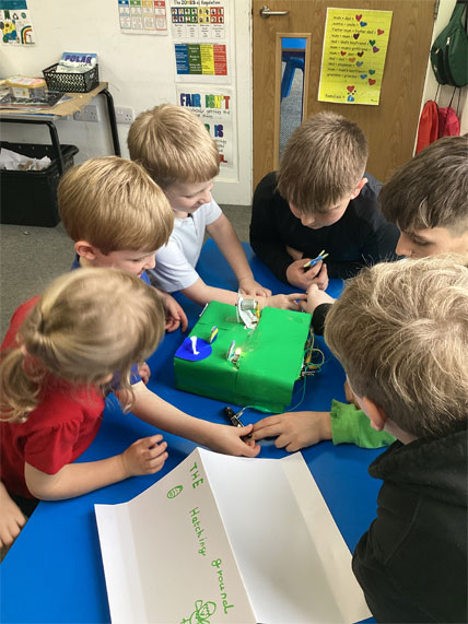 North Leigh C of E Primary School